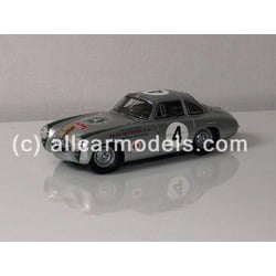 M-023 Mercedes-Benz 300 SL...