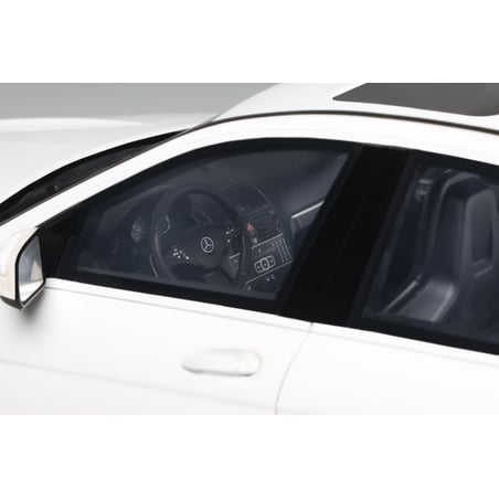 GT Spirit 1/18 Mercedes Benz C63 AMG 2007