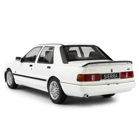 MCG 1/18 Ford Sierra Sapphire Cosworth 1988