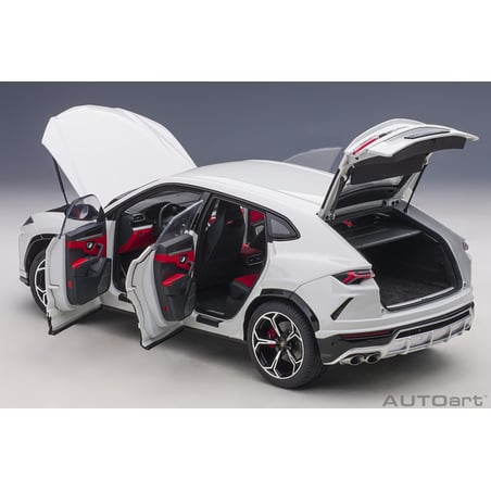 Autoart 1/18 Lamborghini Urus