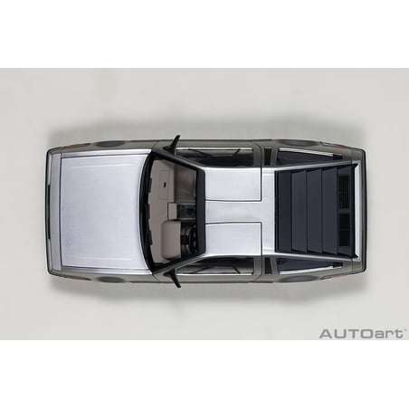Autoart 1/18 Delorean DMC 12