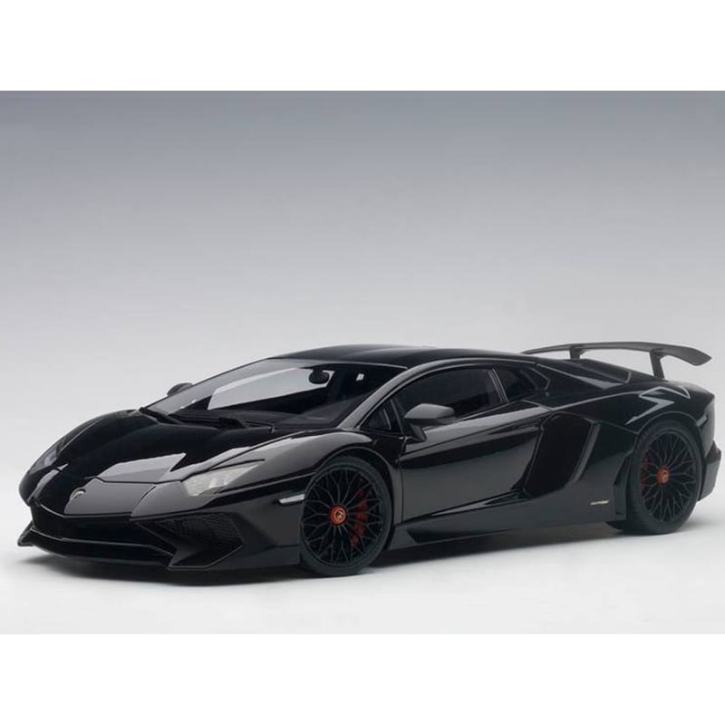 AUTOart 1/18 Lamborghini Aventador LP 750-4 SV