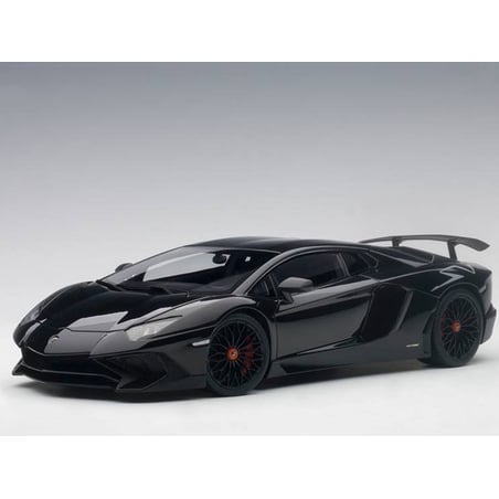 AUTOart 1/18 Lamborghini Aventador LP 750-4 SV