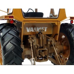 Universal Hobbies 1/16Valmet 502 1973