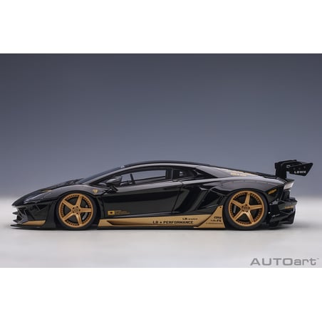 1/18 Lamborghini Aventador Liberty Walk LB-Works Limited Edition