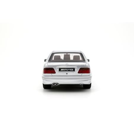 Otto Mobile 1/18 Mercedes-Benz E55 AMG W210 2001