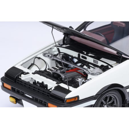 Autoart 1/18 Toyota Sprinter Trueno (AE86) “Project D” Final version 30th ann