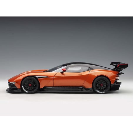AUTOart 1/18 Aston Martin Vulcan Coupe 2015