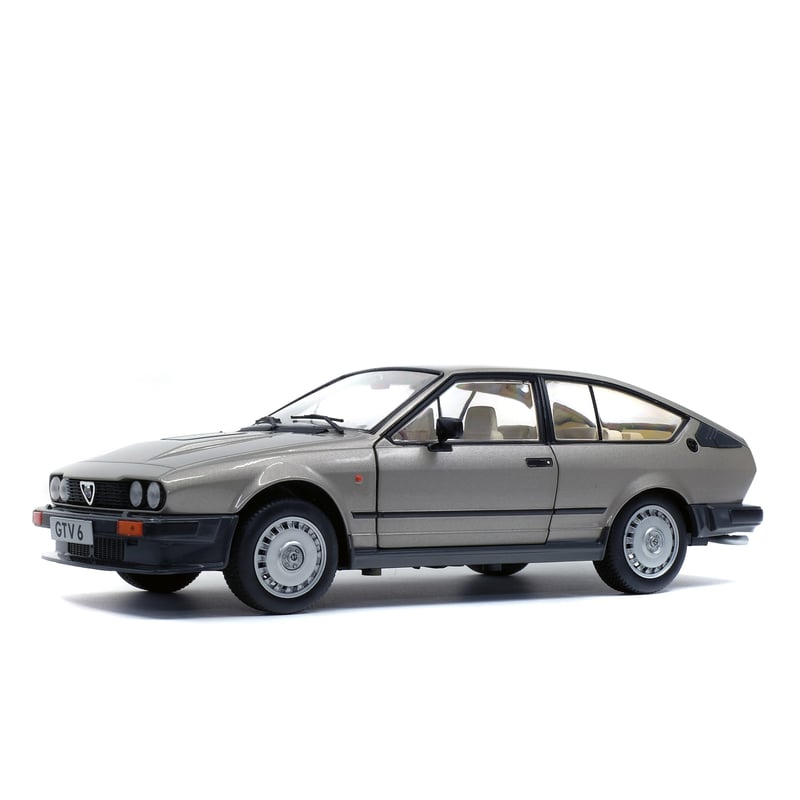 1:18 1:18 ALFA ROMEO GTV 6 1984