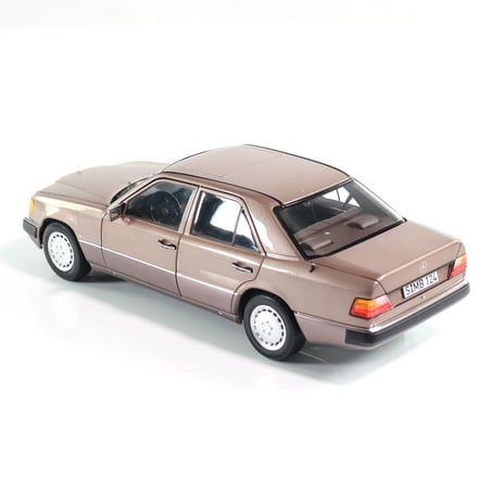 Norev Mercedes Dealer 1/18 Mercedes-Benz 230E (W124) year 1989-1993