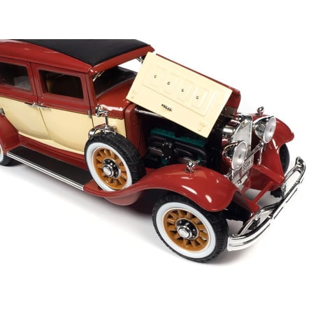 Autoworld 1/18 Peerless Master 8 Sedan 1931