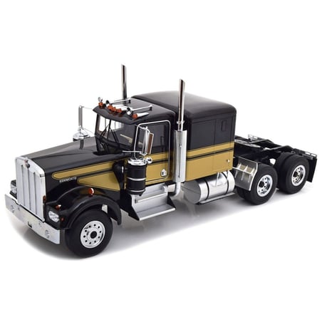 Road Kings 1/18 Kenworth W900 Truck from Smokey & The Bandit Movie 1973 -1977