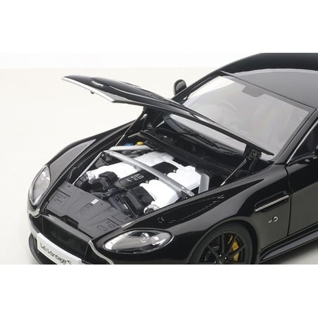 Autoart 1/18 Aston Martin V12 Vantage S 2015