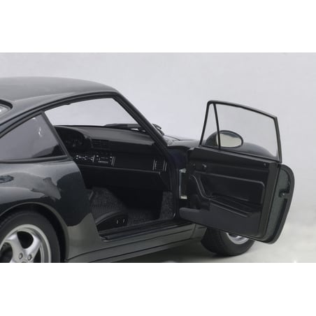 Autoart 1/18 Porsche 911 (993) Carrera