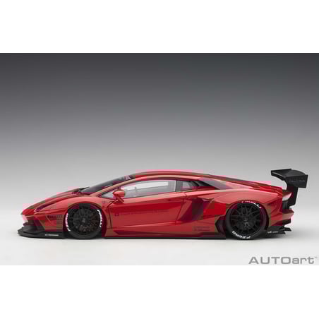 1:18 LB-WORKS Lamborghini Aventador  (AUTOart)