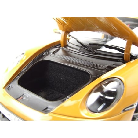 Norev 1/18 Porsche 911 (992-2) Targa 4 GTS 2025