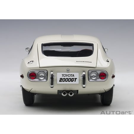 1/18 Toyota 2000GT (with metal wire spoke wheels)