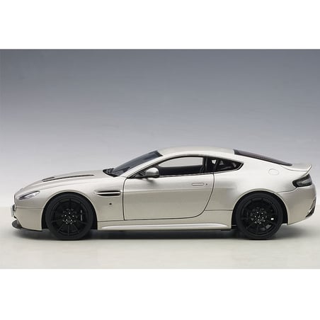 Autoart 1/18 Aston Martin V12 Vantage S 2015