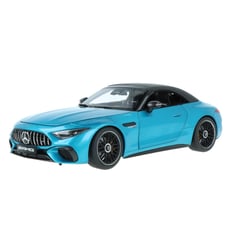 I scale 1/18 Mercedes Benz...