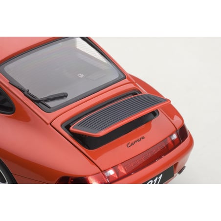 1/18 Porsche 911 (993) Carrera