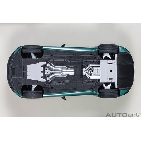 Autoart 1/18 Aston Martin DBS Superleggera