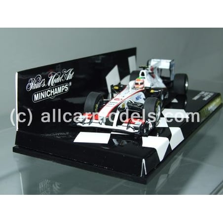 Minichamps 1/43 Sauber F1 Team Showcar No.17 S.Perez Showcar 2011