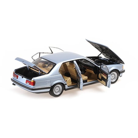 Minichamps 1/18 BMW 7 Series 730i (E32) 1986