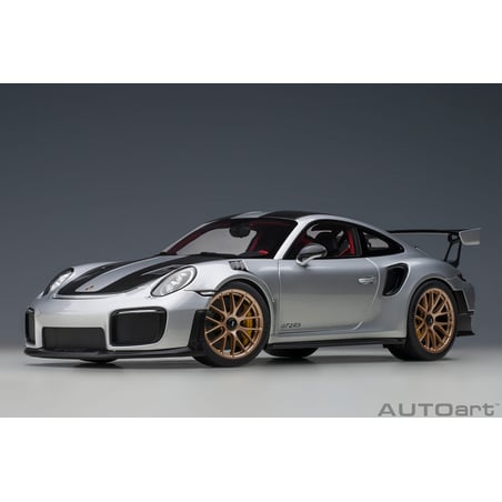 Autoart 1/18 Porsche 911 (991.2) GT2 RS Weissach Package