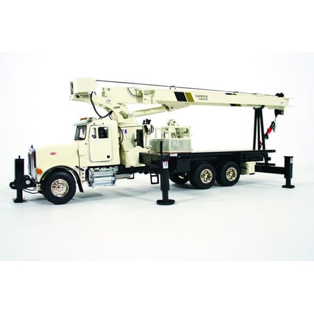 TWH 1/50 National Crane Boom 1300H on Peterbilt 357 Truck Chassis, 2007 Manitowoc Crane Group