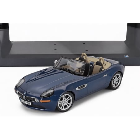 Minichamps BMW Dealer Box 1/18 BMW Z8 Roadster 2000