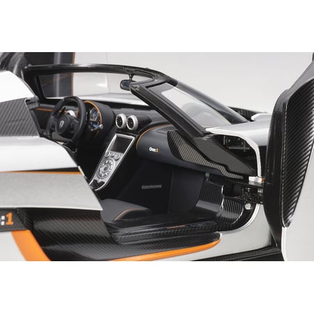 Autoart 1/18 Koenigsegg One:1