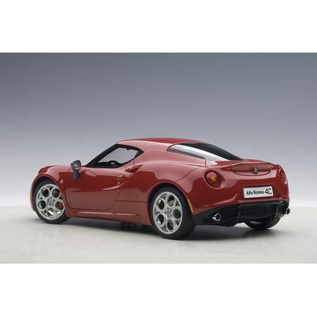 1/18 Alfa Romeo 4C