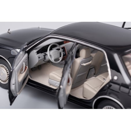 Keng Fai 1/18 Toyota Crown LHD