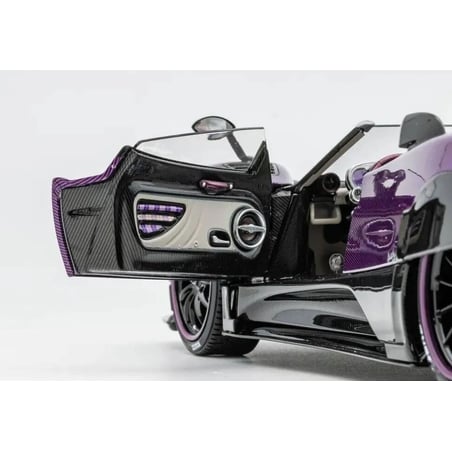 LCD Models 1/18 Pagani Zonda HP Barchetta 2018