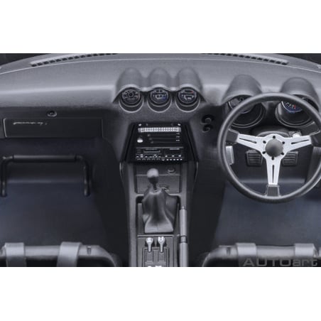 Autoart 1/18 Nissan Fairlady Z (S30) Wangan Midnight “Akuma no Z” Comic (number 1 version)