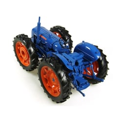 Universal Hobbies 1/16 FordSon County Super 4