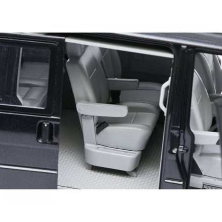 Schuco 1/18 VW T4b Bus Caravelle 1991