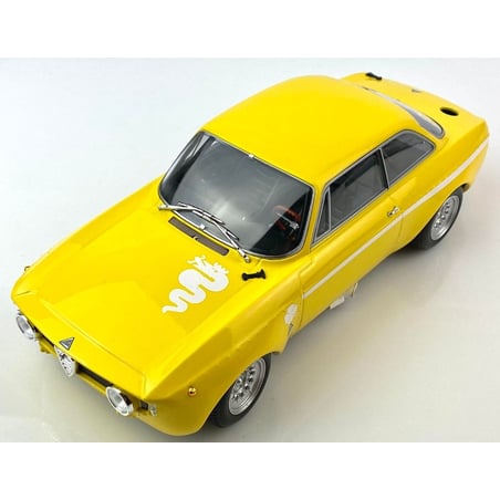 Minichamps 1/18 Alfa Romeo GTA 1300 Junior 1971