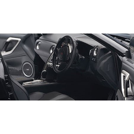 1:12 Nissan Skyline GTR - R35 Premium Edition (AUTOart)