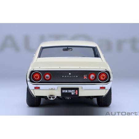 Autoart 1/18 Nissan Skyline 2000 GT-R (KPGC110) Tuned version 1973 with RS Watanabe wheel