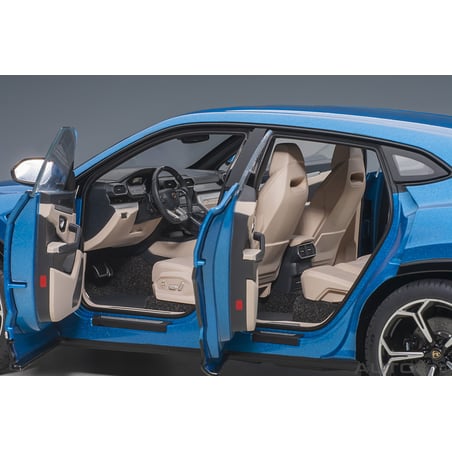 Autoart 1/18 Lamborghini Urus