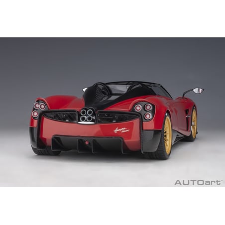 Autoart 1/18 Pagani Huayra Roadster