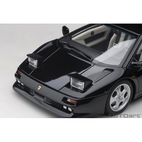 Autoart 1/18 Lamborghini Diablo SE 30th Anniversary Edition 1993