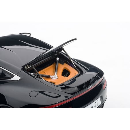 1:18 Aston Martin One -77 (AUTOart)
