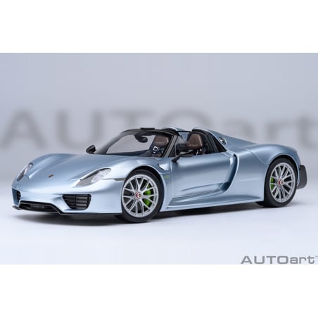 Autoart 1/18 Porsche 918 Spyder Weissach Package 2013