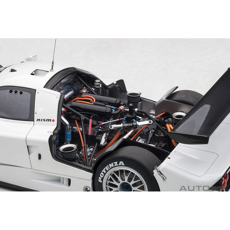 AUTOART 89776 Scale 1/18 | NISSAN R390 GT1 N 23 LE MANS CALSONIC 1997