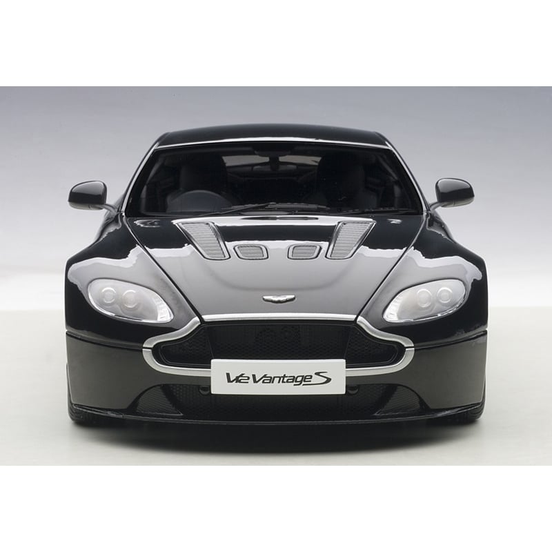 Autoart 1/18 Aston Martin V12 Vantage S 2015