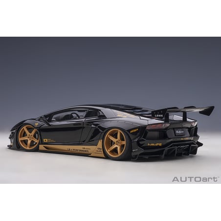 1/18 Lamborghini Aventador Liberty Walk LB-Works Limited Edition