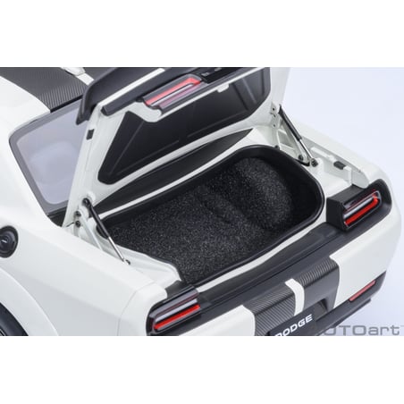 Autoart 1/18 Dodge Challenger SRT Super Stock 2023