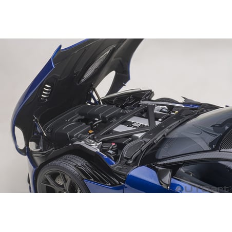 Autoart 1/18 Aston Martin DBS Superleggera
